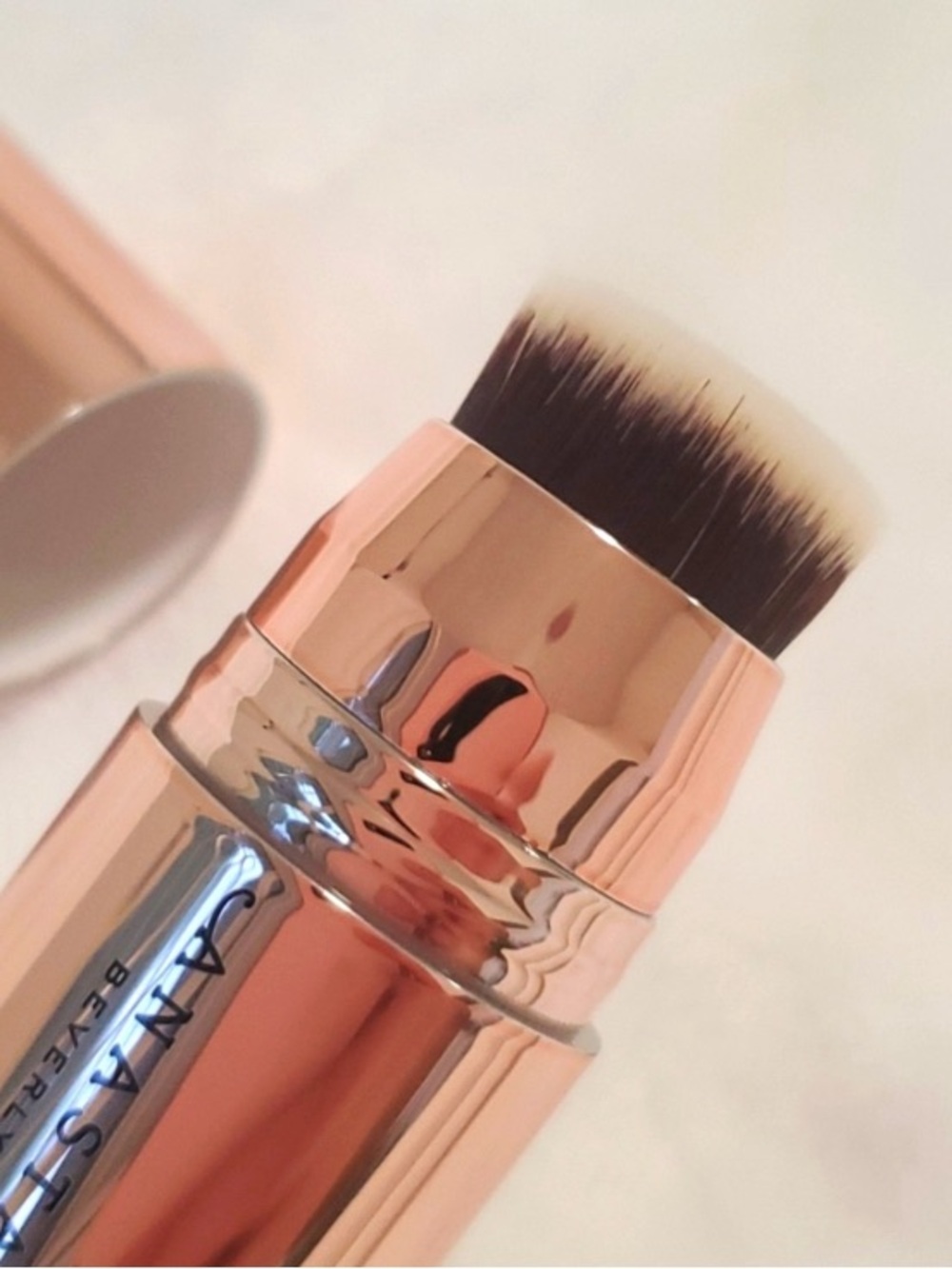 Anastasia Beverly Hills Stick Highlighter in the shade Hot Sand. - Picture 5 of 5